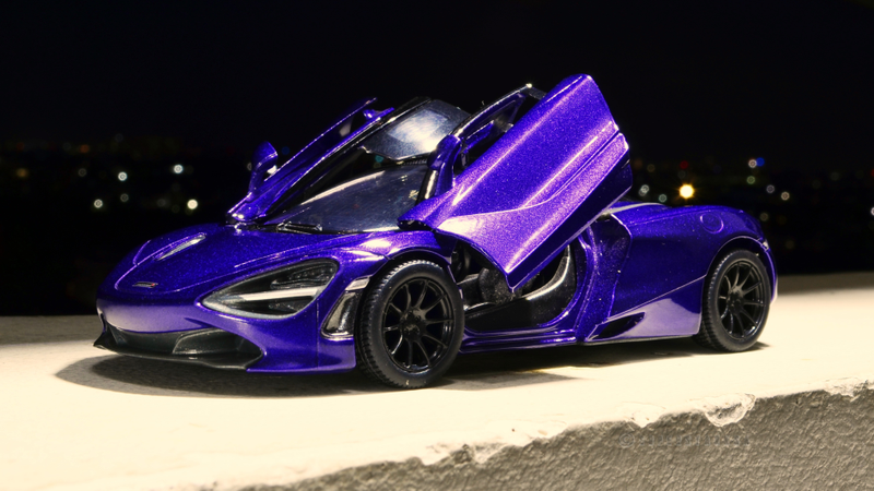 Illustration for article titled Great White Thursday On The Thames - The Macca 720S